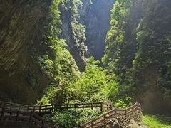 -龙水峡地缝景区