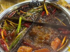 中辣红锅-渝味黄姐火锅(黄泥村店)