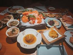 -花和海鲜自助(梅江店)