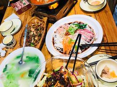 -老滇山寨•云南特色菜•地方菜•民族风情歌舞表演(金碧店)