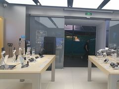 -DJI大疆(深圳华强北曼哈授权体验店)