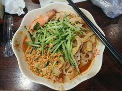 -胖东来生活广场(健康路店)