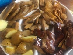-老鼎万春卤菜(五代传承创始老店)