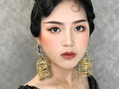 -金夫人化妆摄影职业培训学校