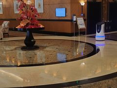 -深圳富苑皇冠假日套房酒店