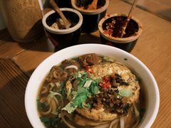 -矮子粉店1985·长沙米粉(湘春路店)