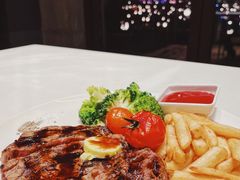 -WOLFGANG PUCK KITCHEN & BAR(迪士尼小镇店)