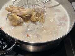 -尚尚仙·酸汤猪手·猪肚鸡火锅(华联万柳购物中心店)