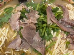 -金杨拉面王小吃面馆·牛三宝面·红烧牛肉粉