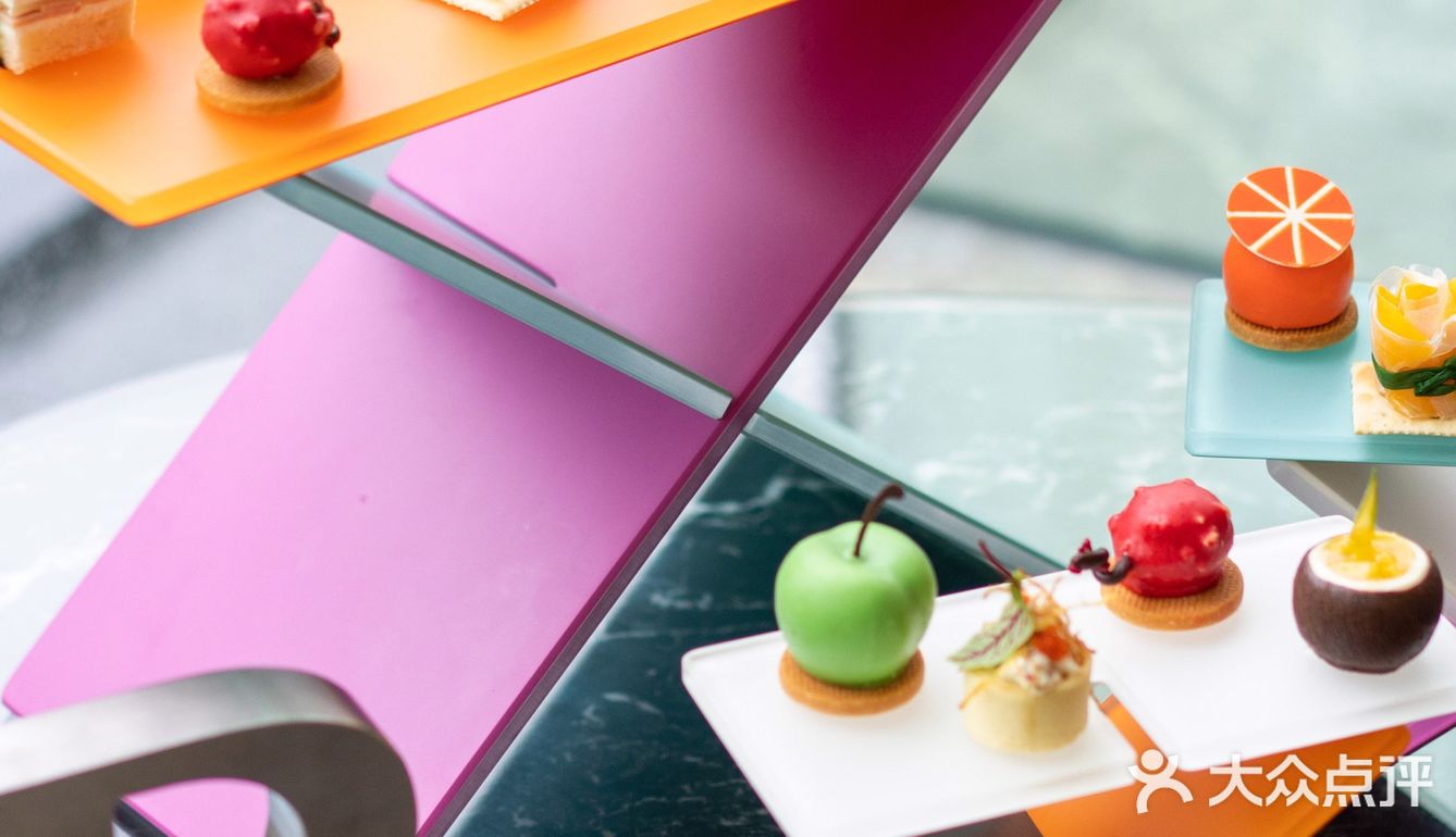 惊艳！星级酒店里的名媛下午茶，竟私藏了整个夏日果园！ 