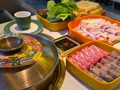 -润园四季椰子鸡火锅(卓越INTOWN店)
