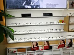-视野联行眼镜·蔡司授权店(长白万象汇店)