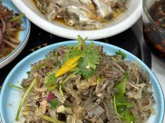 -丹水桥地锅鱼·翘嘴鲌·地方特色全鱼宴(丹江口大坝店)