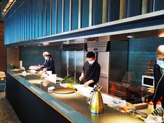 -铭牛烧肉·和牛海鲜自助(高新月牙湖店)
