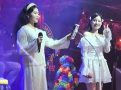 -喜鹊音乐酒馆(西街店)