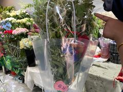 -何兮花店·气球派对鲜花店(马桥银春路万科城店)