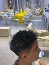 -禾曼造型
