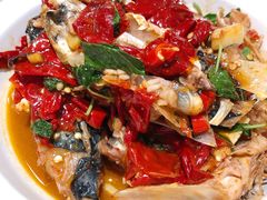 雪椒烧鱼头-山东老家(黄埔分店)