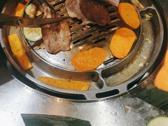 -哈哈碳都·牛肋条无限自助烤肉(台江万达店)