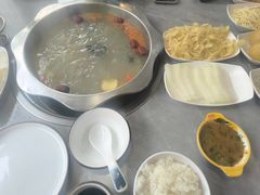 -光头药膳鸡(莱茵小镇店)