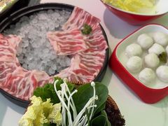 -洪氏嗨捞·广东猪肚鸡·椰子鸡火锅(西咸万象城店)