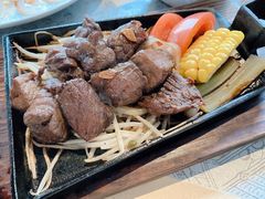 铁锄牛排-穹六人间 people 6(岳阳路店)