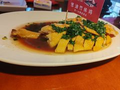 -魏铭鱼头捞饭(晋阳路店)