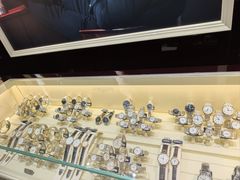 -亨得利钟表商店