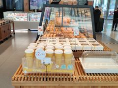 面包甜点陈列柜-格瑞思动物奶油生日蛋糕(圆融店)