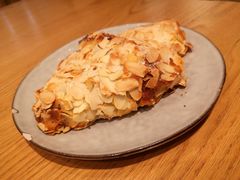 扁桃仁羊角-FUNK & KALE BY WAGAS(长宁尚嘉)