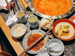-野山舂·贵州现舂酸汤牛肉(东山店)
