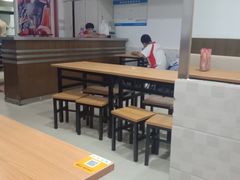 用餐区-东财大盘鸡(黑石礁店)