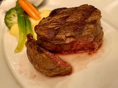 -龙虾酒吧扒房(宁波香格里拉店)