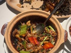 -八府香鸭·啫啫煲(华山路店)