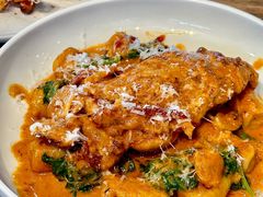 -ROAST coffee & eatery