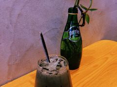 哥特拿铁-ZING COFFEE 镜咖啡