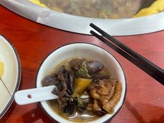 -哈尔滨东北铁锅炖(都督街店)