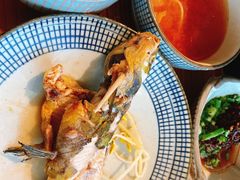 -野山舂·贵州现舂酸汤火锅(鸿通城店)