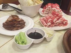 -满旗楼 北京烤鸭·涮羊肉火锅(武昌店)