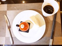 -大中华希尔顿酒店-念自助餐·嗨啤·小龙虾
