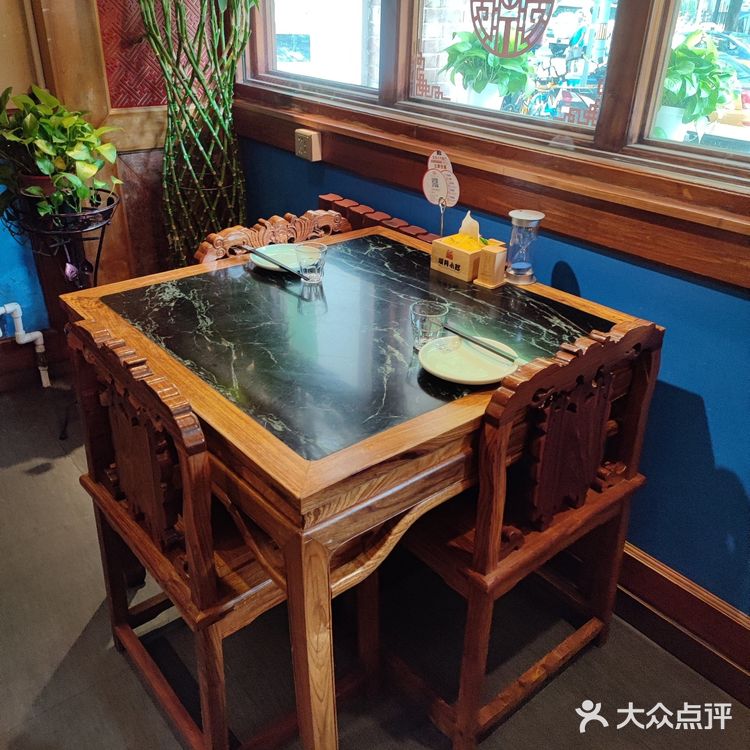 北京胡同里的小馆