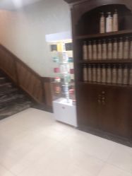 门面-YESIDO椰岛造型烫发染发