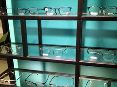 -Trend1881视光·蔡司视觉(领展广场店)