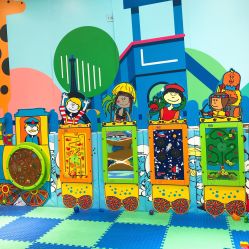 -爱婴室(上海浦建路店)