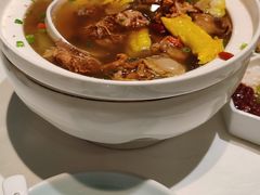 -江城小馆陕南妈妈菜·全球旅行餐厅(钟楼店)