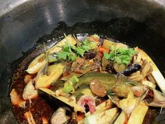 -缘福乡村铁锅炖民宿(八达岭店)