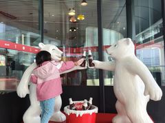 -东方明珠·可口可乐欢乐餐厅