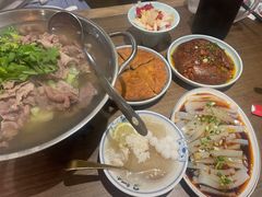 -肖四女乐山跷脚牛肉(滨江天街店)