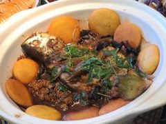 特色砂锅烧鱼-吕氏疙瘩汤·私家菜馆(慈云寺店)