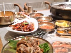 -草家酱蟹炭火烤肉店(珲春南路一店)